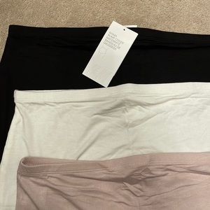 New size M maternity bump cover x3